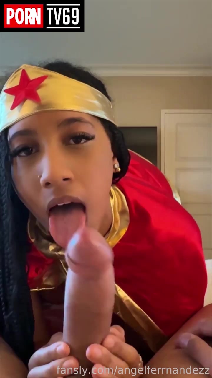 Angelferrnandezz is exposed sex tape with her boyfriend!!!