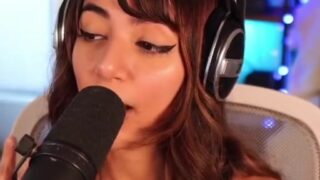 Denims Onlyfans Showing Off Her Huge Breasts On Live Stream