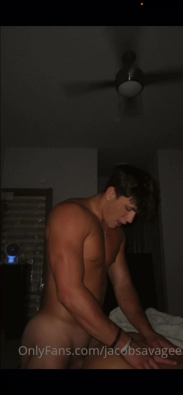 Jacob Savage And Rachel Weaver Sex Tape Is Hot Trending