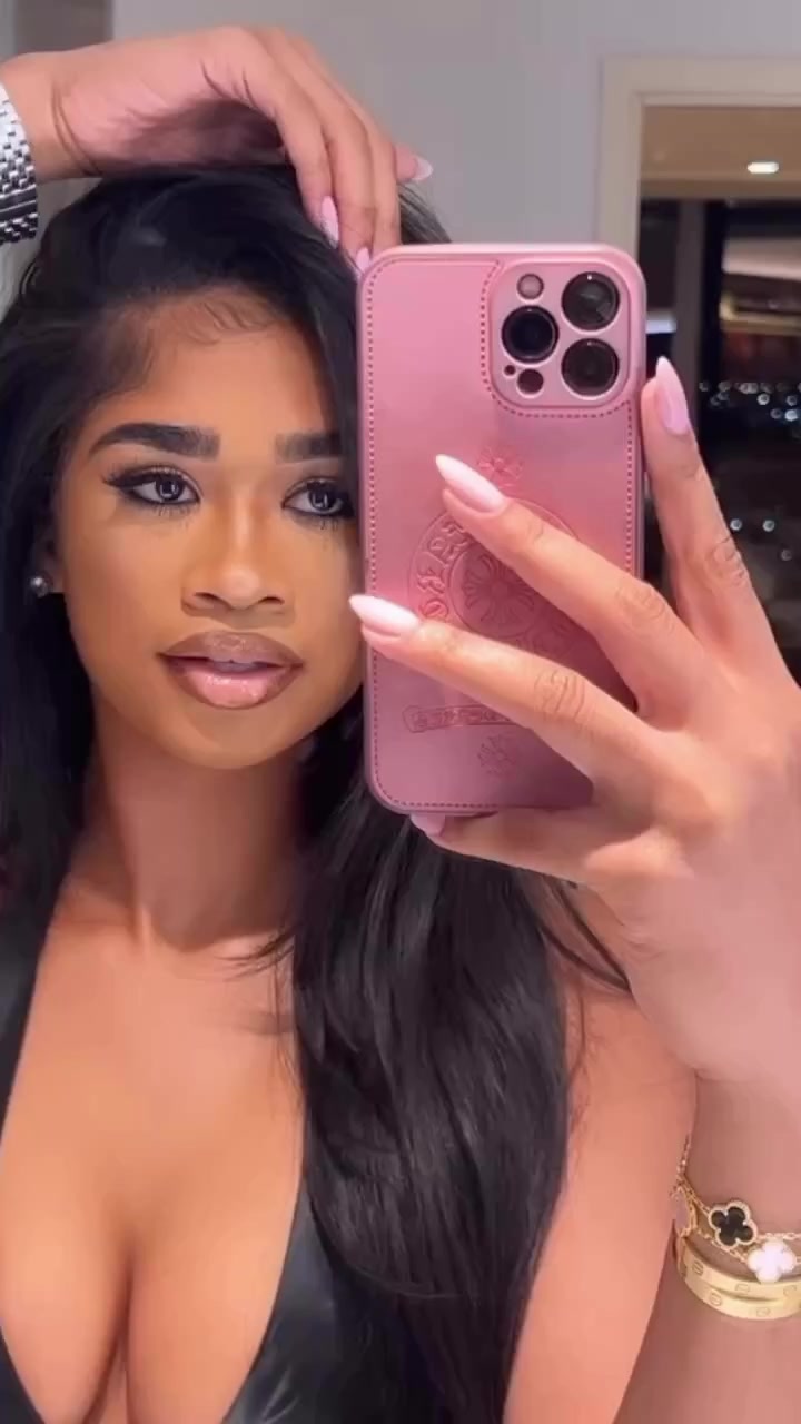 Alana Walker Showing Off Her Big Tits