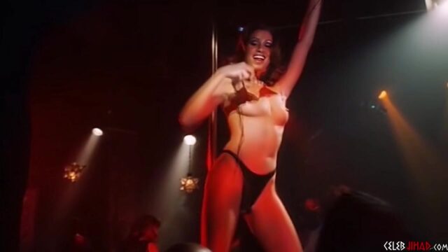 ShannonElizabeth Onlyfans Performed Sexy Striptease Dance